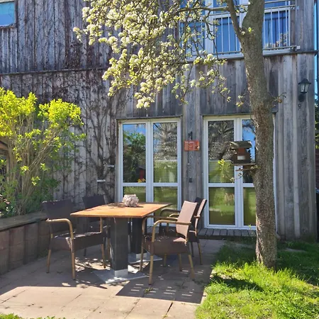 Sonniges Sundchalet